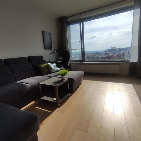 Cozy 2 Rooms Flat - Castle View Bratislava Exterior photo